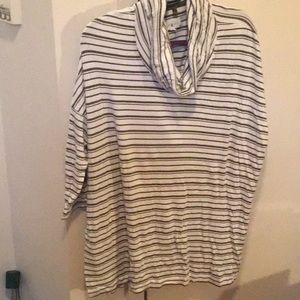 Sweatshirt - cowl neck, 3/4 length sleeves